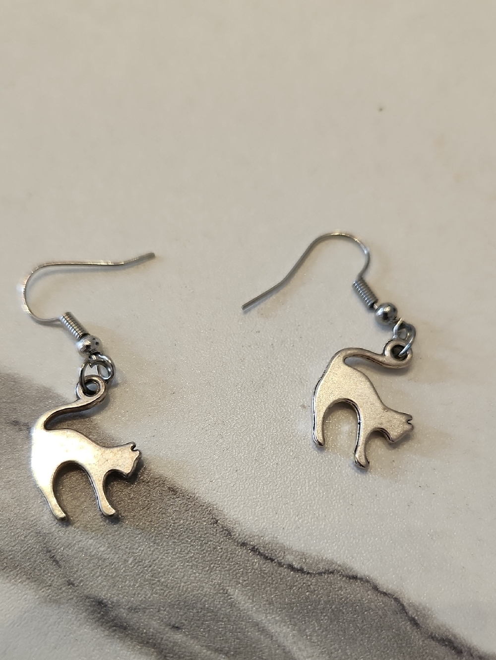 Hand Crafted Silver Cat Dangle Earrings
